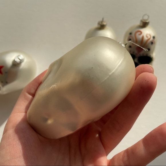 Halloween Day of the Dead Skull Ornaments (4) - Picture 8 of 16